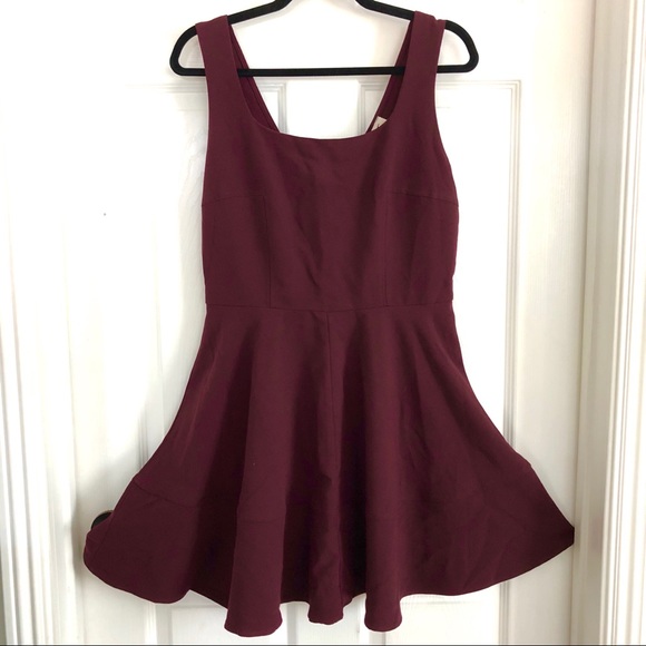[ Sold ]Burgundy Skater Dress by Mystic, Large - Picture 7 of 7